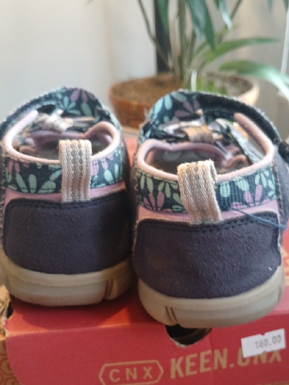 Keen Kids Seacamp II CNX Black Iris / African Violet Floral Sandals yputh Sz 3 - Picture 3 of 4